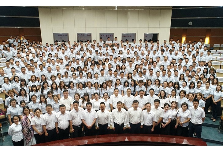 紫光照明2019年中工作會(huì)議暨銷(xiāo)售管理培訓(xùn)會(huì)議圓滿(mǎn)落幕